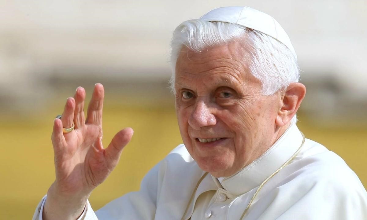 E’ MORTO IL PAPA EMERITO BENEDETTO XVI – La preghiera dell’Arcivescovo Sandro Salvucci